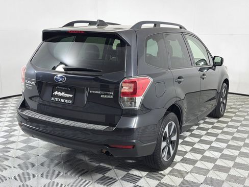 Used 2017 Subaru Forester 2.5i Premium AWD/4WD image 5