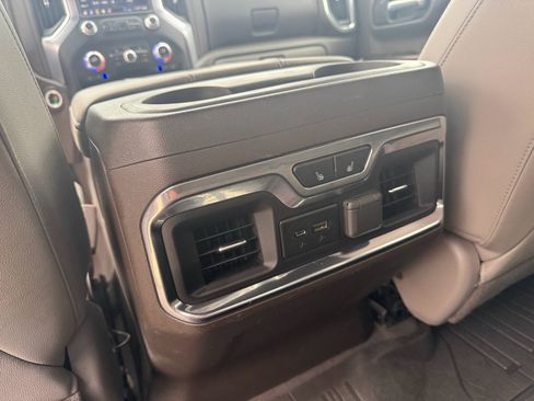 Used 2020 GMC Sierra 1500 SLT w/ SLT Premium Package AWD/4WD image 19