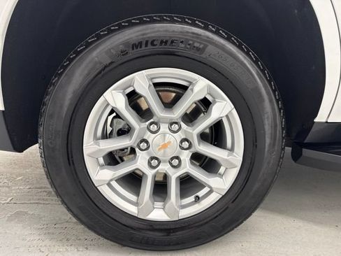 Used 2025 Chevrolet Tahoe LT AWD/4WD image 35