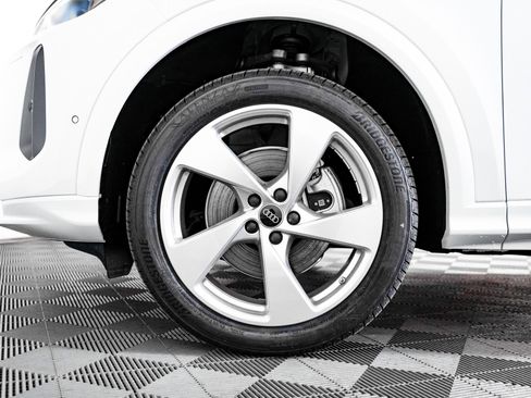 New 2025 Audi Q5 Premium Plus image 6