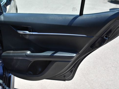 Used 2022 Toyota Camry SE FWD image 36