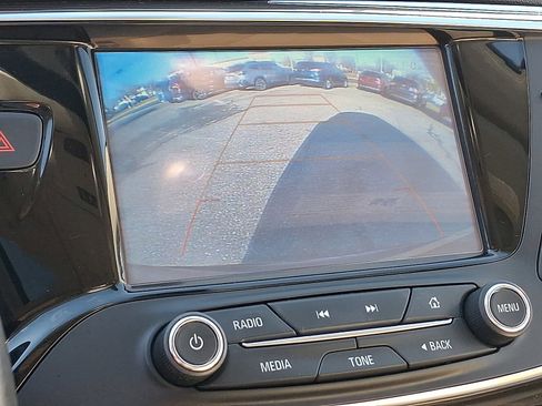Used 2019 Buick Envision Essence image 17