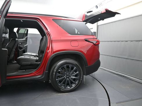 Certified 2023 Chevrolet Traverse RS AWD/4WD image 12