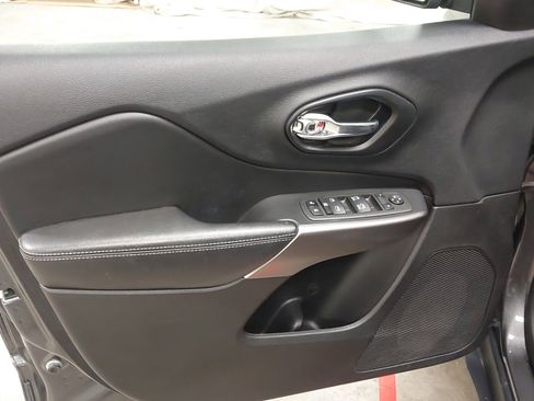 Used 2022 Jeep Cherokee Latitude Lux image 24