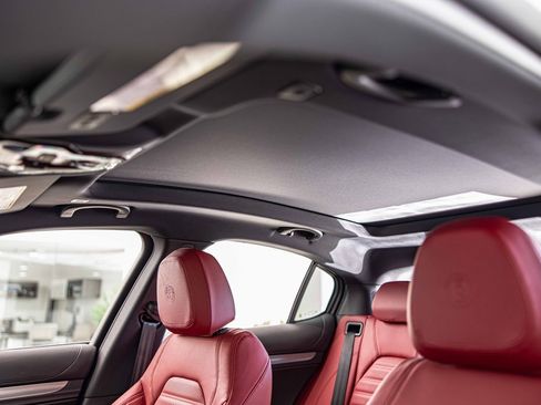 New 2025 Alfa Romeo Stelvio Sprint image 20