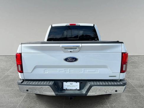 Used 2018 Ford F150 Lariat w/ Equipment Group 502A Luxury AWD/4WD image 4