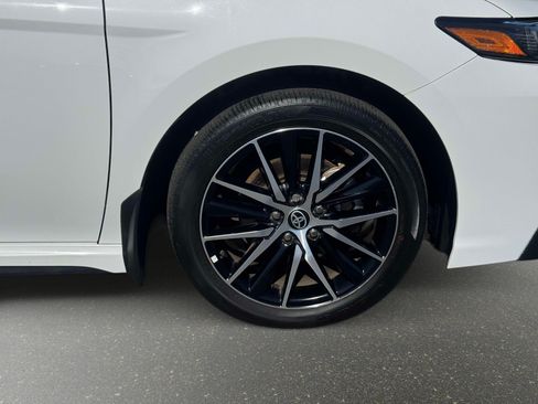 Certified 2024 Toyota Camry SE w/ Blackout Package (TMS) FWD image 9