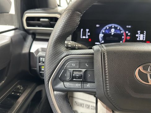 Used 2025 Toyota 4Runner SR5 image 29