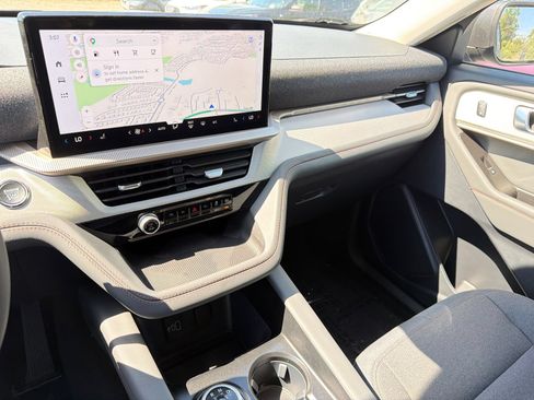 New 2026 Ford Explorer Active AWD/4WD image 23