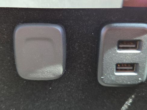 Used 2020 Cadillac Escalade Luxury image 30