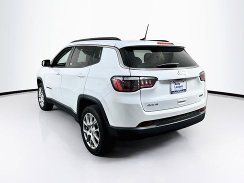 Used 2022 Jeep Compass Latitude image 7