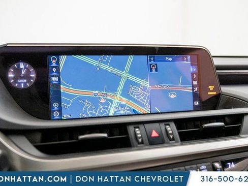 Used 2019 Lexus ES 350 Ultra Luxury image 9