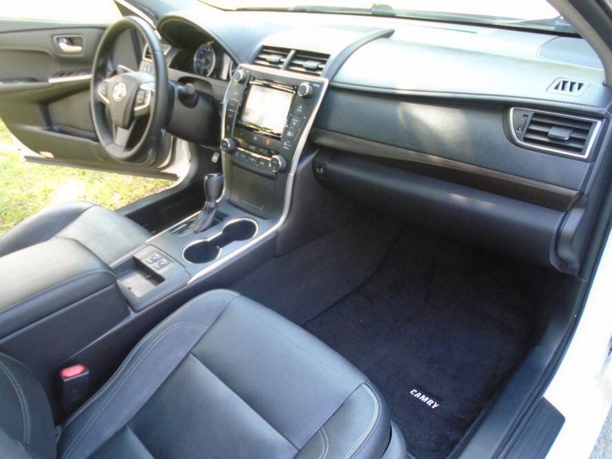 Used 2016 Toyota Camry XLE FWD image 24