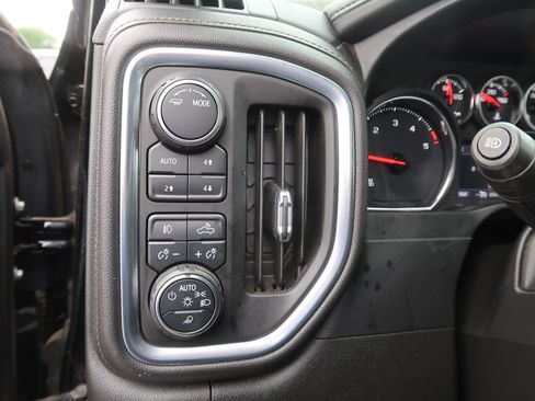 Used 2021 Chevrolet Silverado 2500 LTZ w/ LTZ Plus Package AWD/4WD image 23