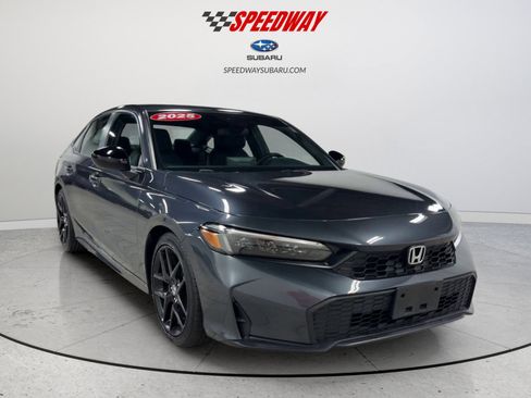 Used 2025 Honda Civic Sport image 2