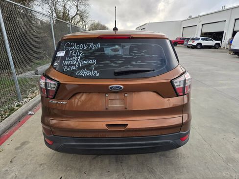 Used 2017 Ford Escape S image 5