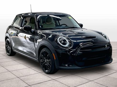 Used 2024 MINI Cooper SE FWD image 2