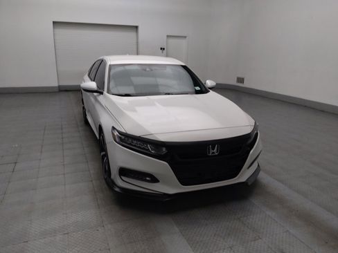 Used 2018 Honda Accord Sport image 14