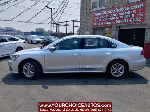 Used 2017 Volkswagen Passat 1.8T S image 2