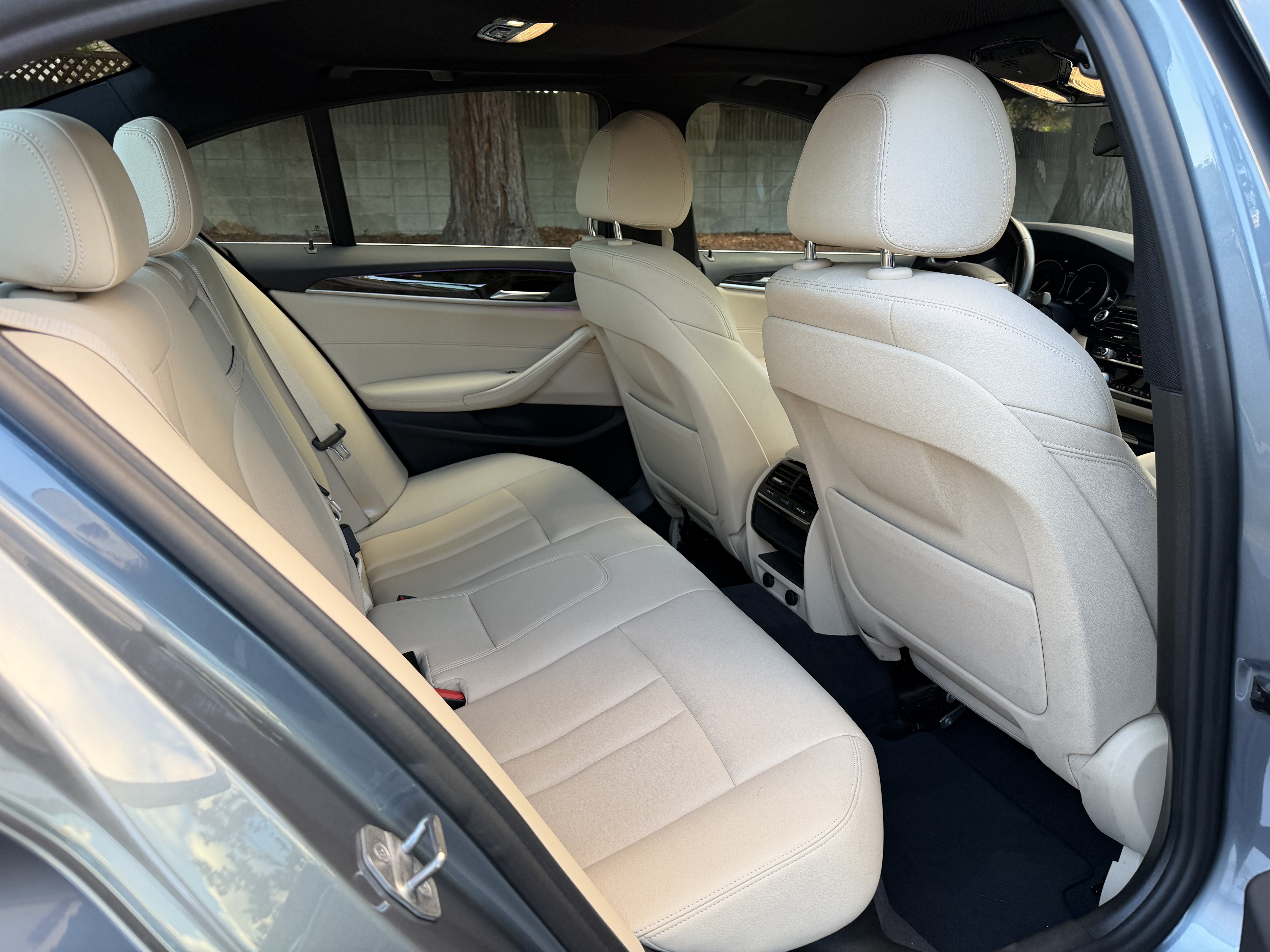 Used 2019 BMW 530i RWD image 17