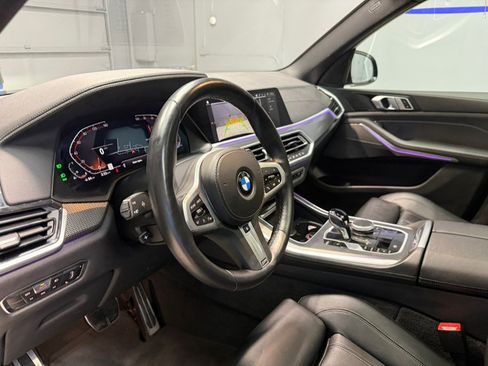 Used 2022 BMW X5 xDrive40i w/ M Sport Package AWD/4WD image 10