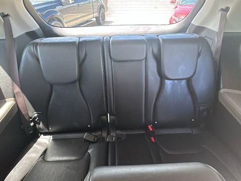 Used 2026 Kia Carnival FWD image 32