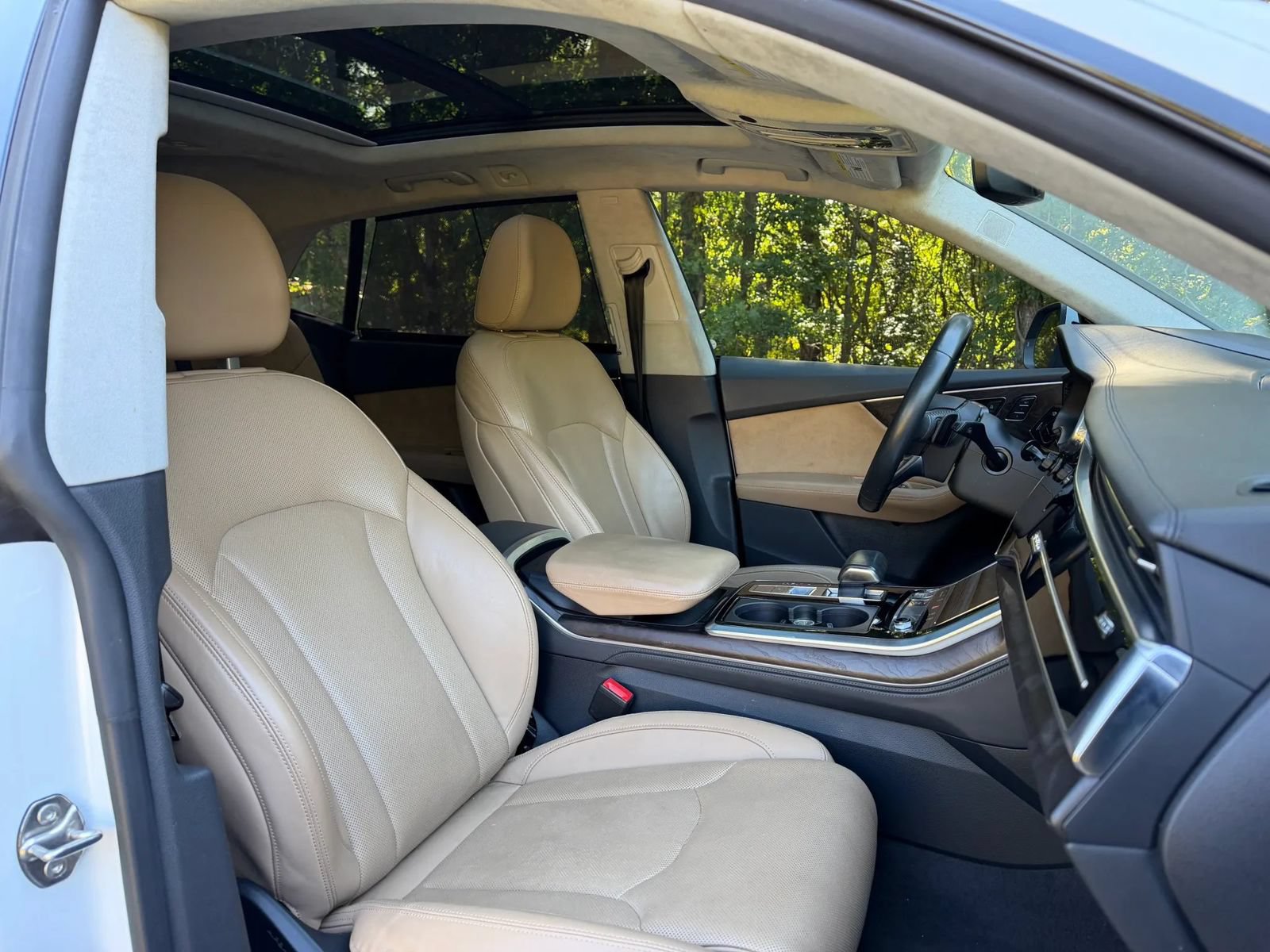Used 2019 Audi Q8 Prestige AWD/4WD image 18
