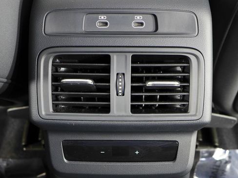 Used 2025 Audi Q5 Premium Plus w/ Premium Plus AWD/4WD image 24