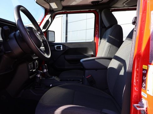 Used 2024 Jeep Gladiator Sport image 22