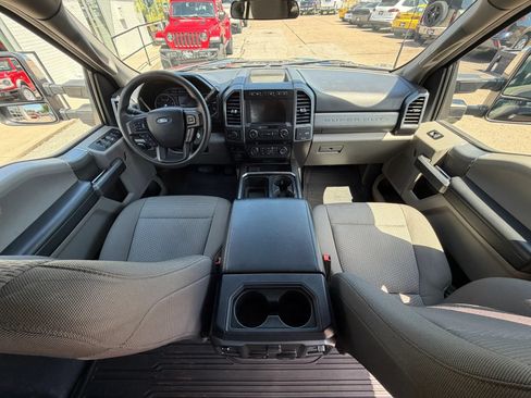 Used 2022 Ford F250 XLT w/ XLT Premium Package AWD/4WD image 11