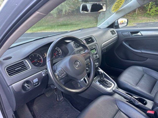 Used 2014 Volkswagen Jetta TDI FWD image 5