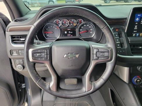 Used 2021 Chevrolet Tahoe Z71 w/ Rear Media and Nav Package image 17