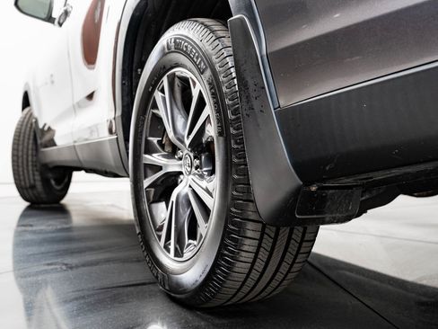 Used 2019 Toyota Highlander Plus image 49