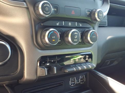 Used 2019 RAM 1500 Big Horn AWD/4WD image 13