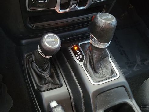 Used 2021 Jeep Wrangler Unlimited Sport AWD/4WD image 30