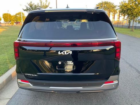 New 2026 Kia Carnival SX image 14