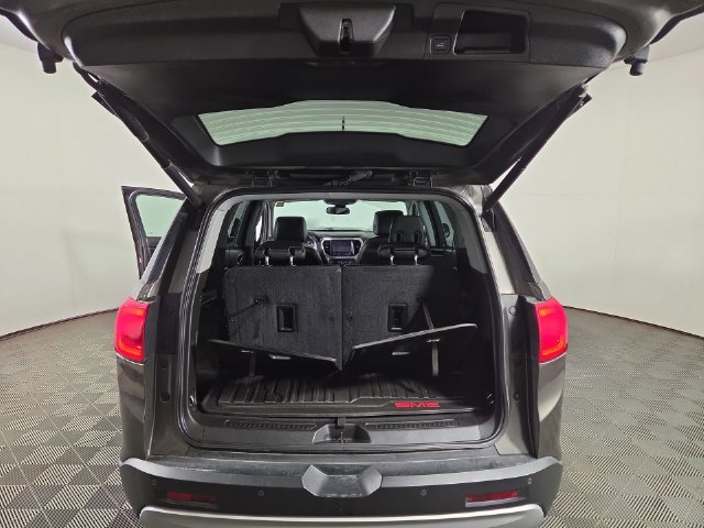 Used 2019 GMC Acadia SLT w/ LPO, Floor Liner Package FWD image 34
