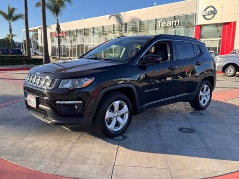 Used 2019 Jeep Compass Latitude w/ Popular Equipment Group image 4