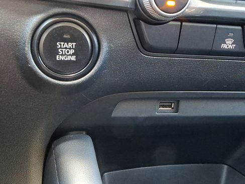 Used 2021 MAZDA MAZDA3 s FWD image 25