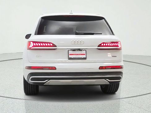 Used 2023 Audi Q7 2.0T Premium w/ Convenience Package AWD/4WD image 6