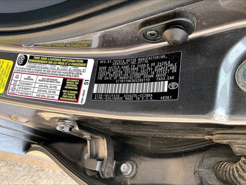 Used 2019 Toyota Camry LE FWD image 31