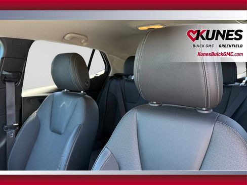 Used 2025 Buick Encore GX Preferred AWD/4WD image 13