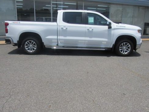 Certified 2024 Chevrolet Silverado 1500 LT w/ Max Trailering Package AWD/4WD image 2