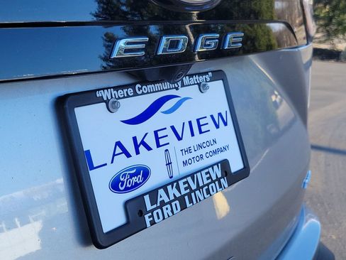 Certified 2023 Ford Edge Titanium AWD/4WD image 28
