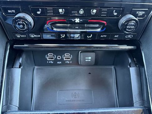 Used 2023 Jeep Grand Cherokee Limited w/ Luxury Tech Group II image 26