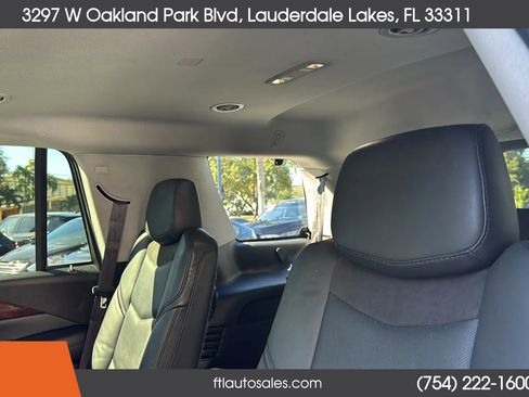 Used 2015 Cadillac Escalade Premium image 29