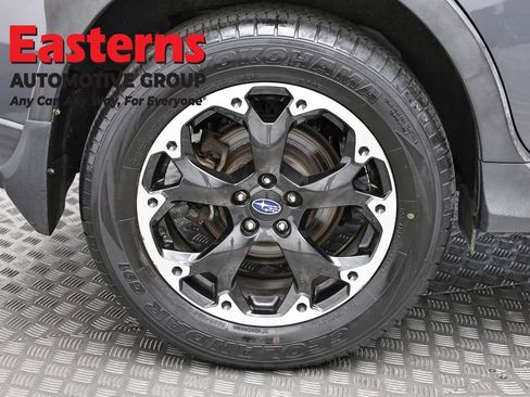 Used 2021 Subaru Crosstrek 2.0i Premium w/ Moonroof Package image 32