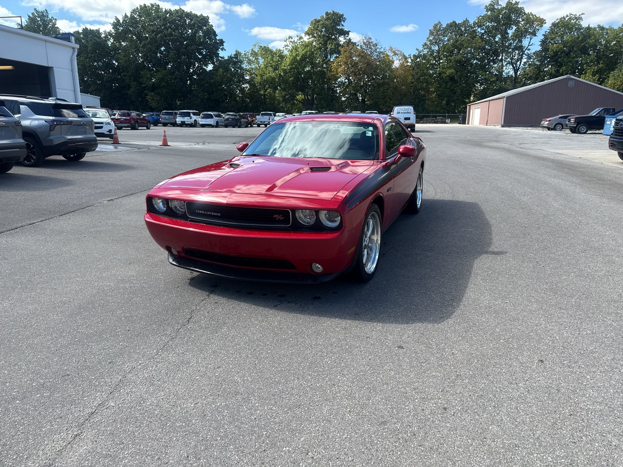 Used 2013 Dodge Challenger R/T RWD image 1