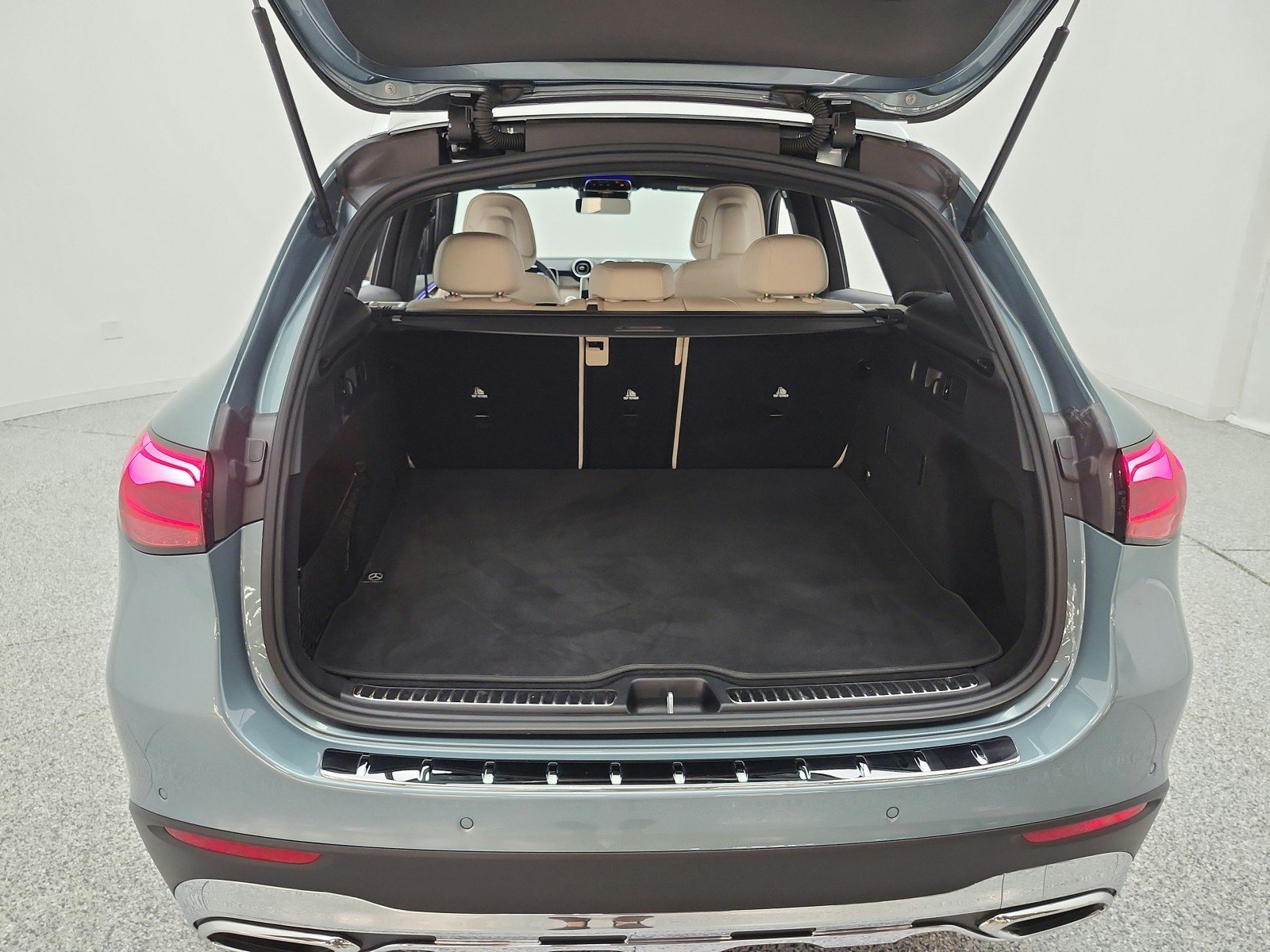 Certified 2026 Mercedes-Benz GLC 300 image 21