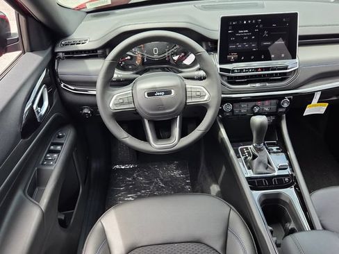 New 2026 Jeep Compass Latitude AWD/4WD image 13